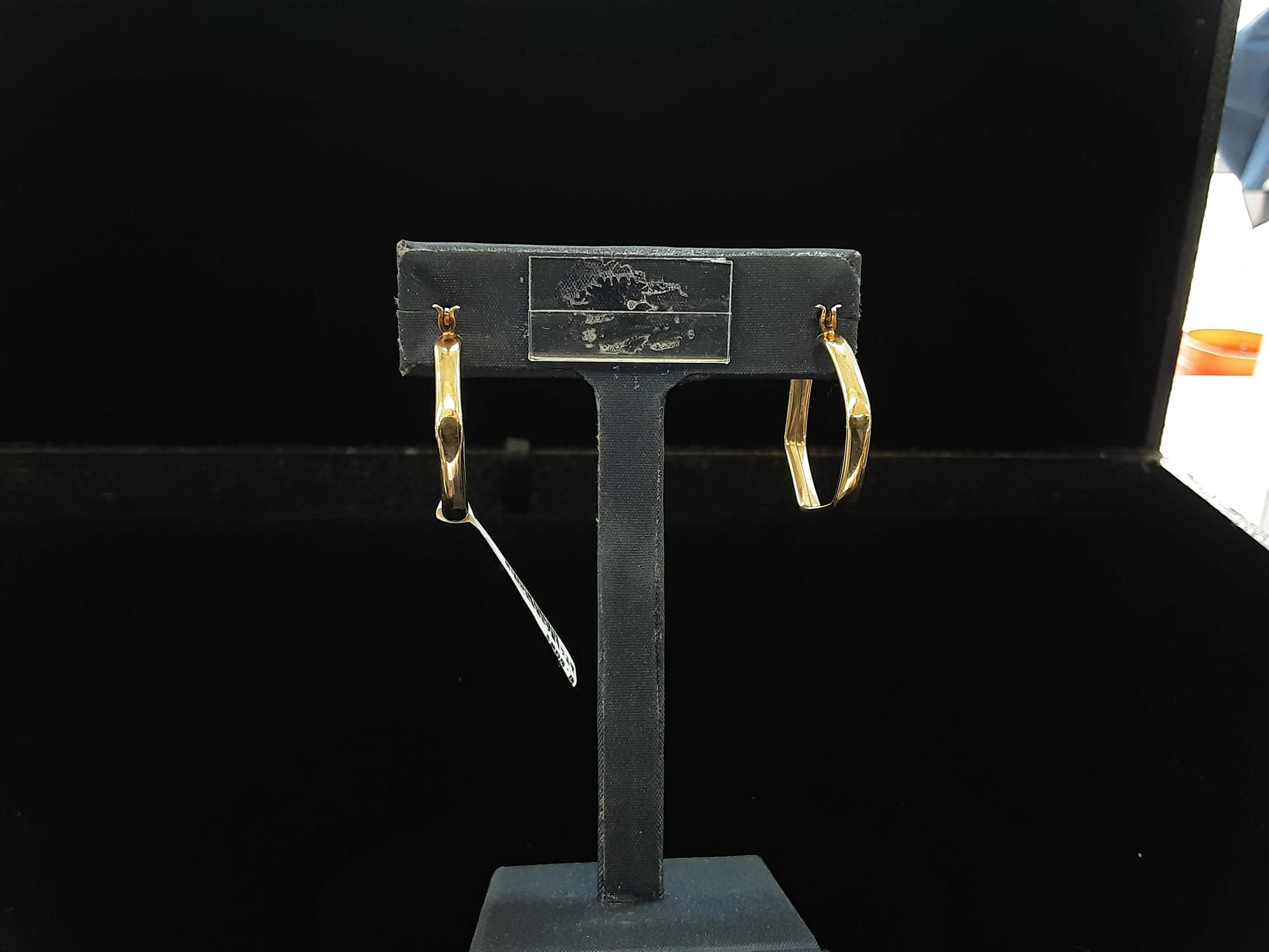Hoop Earrings - Yellow Gold 10k (.417) 2.9 grams - Image 3