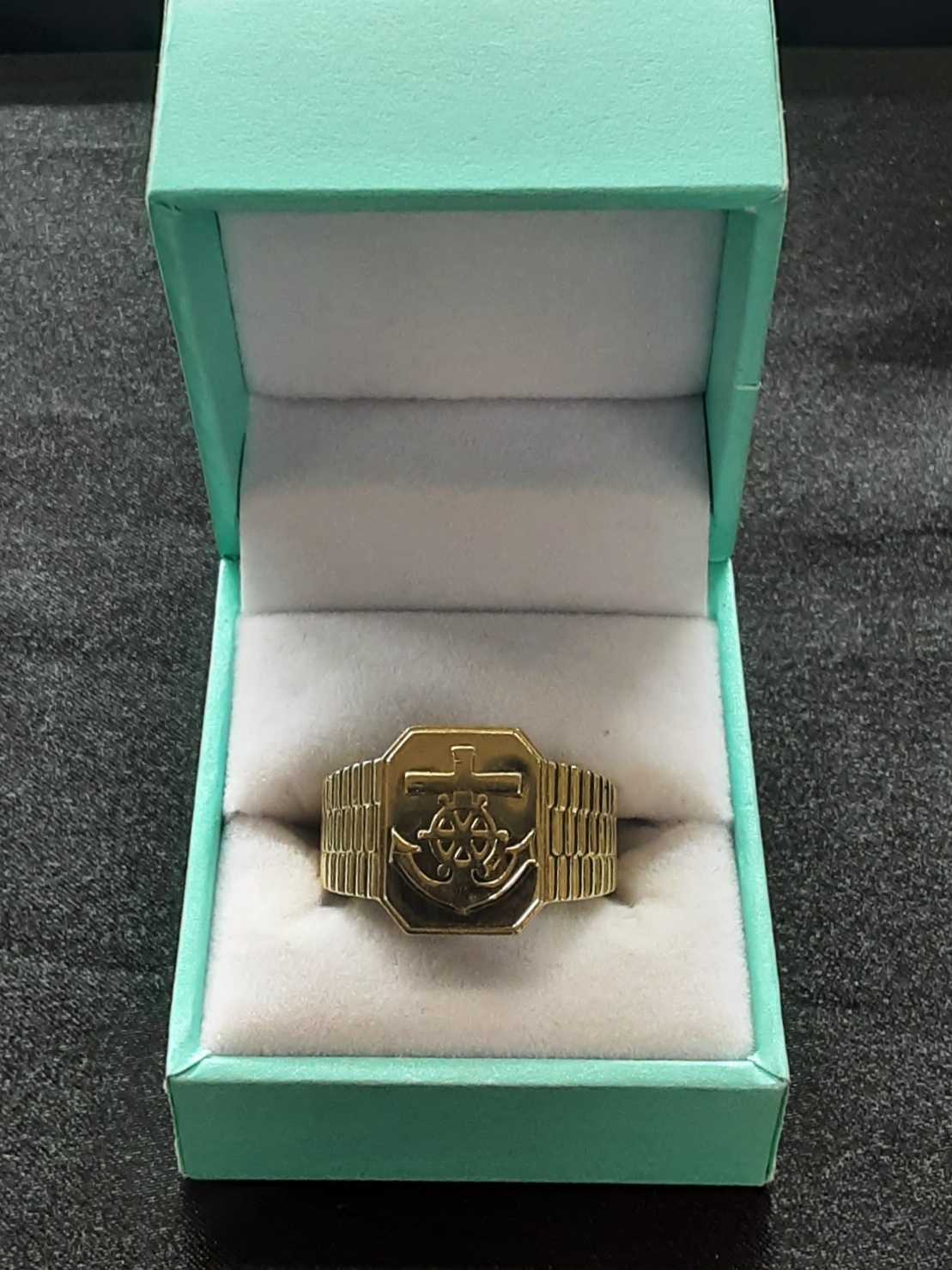 Men's Ring - Yellow Gold 10k (.417) 5.4 grams Size 10