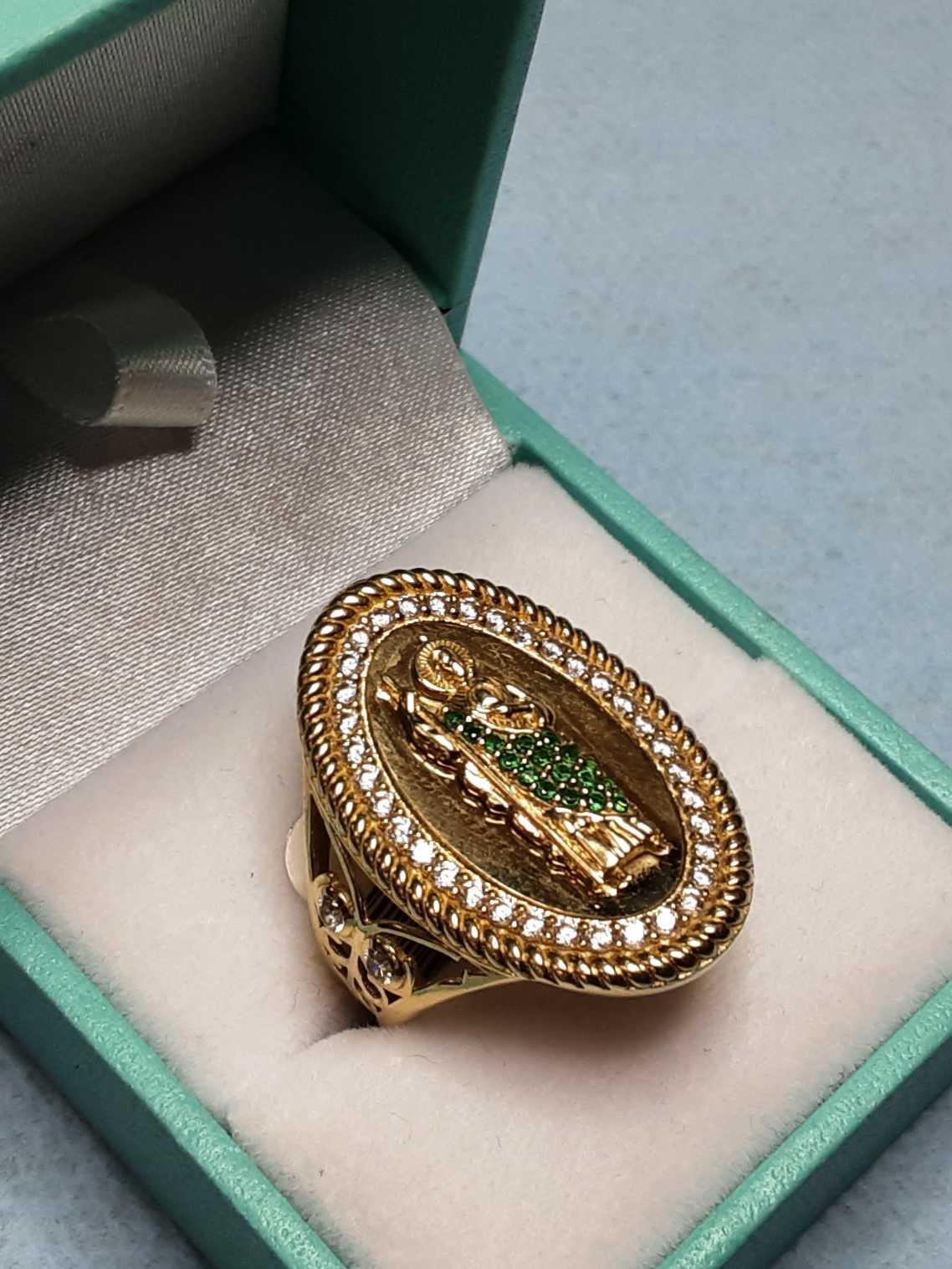 Men's Ring - Yellow Gold 10k (.417) 6 grams Size 8