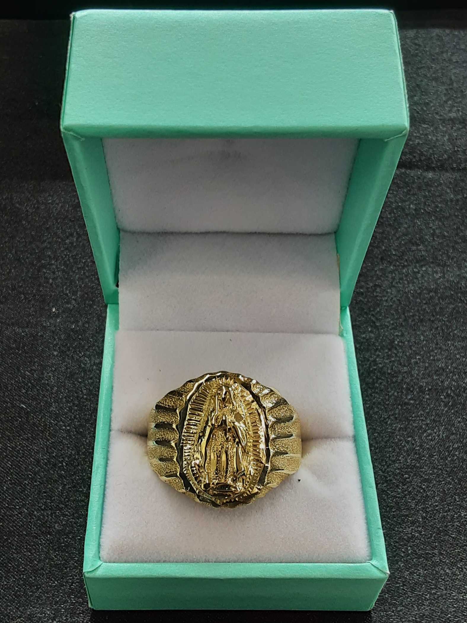 Men's Ring - Yellow Gold 10k (.417) 8.2 grams Size 13