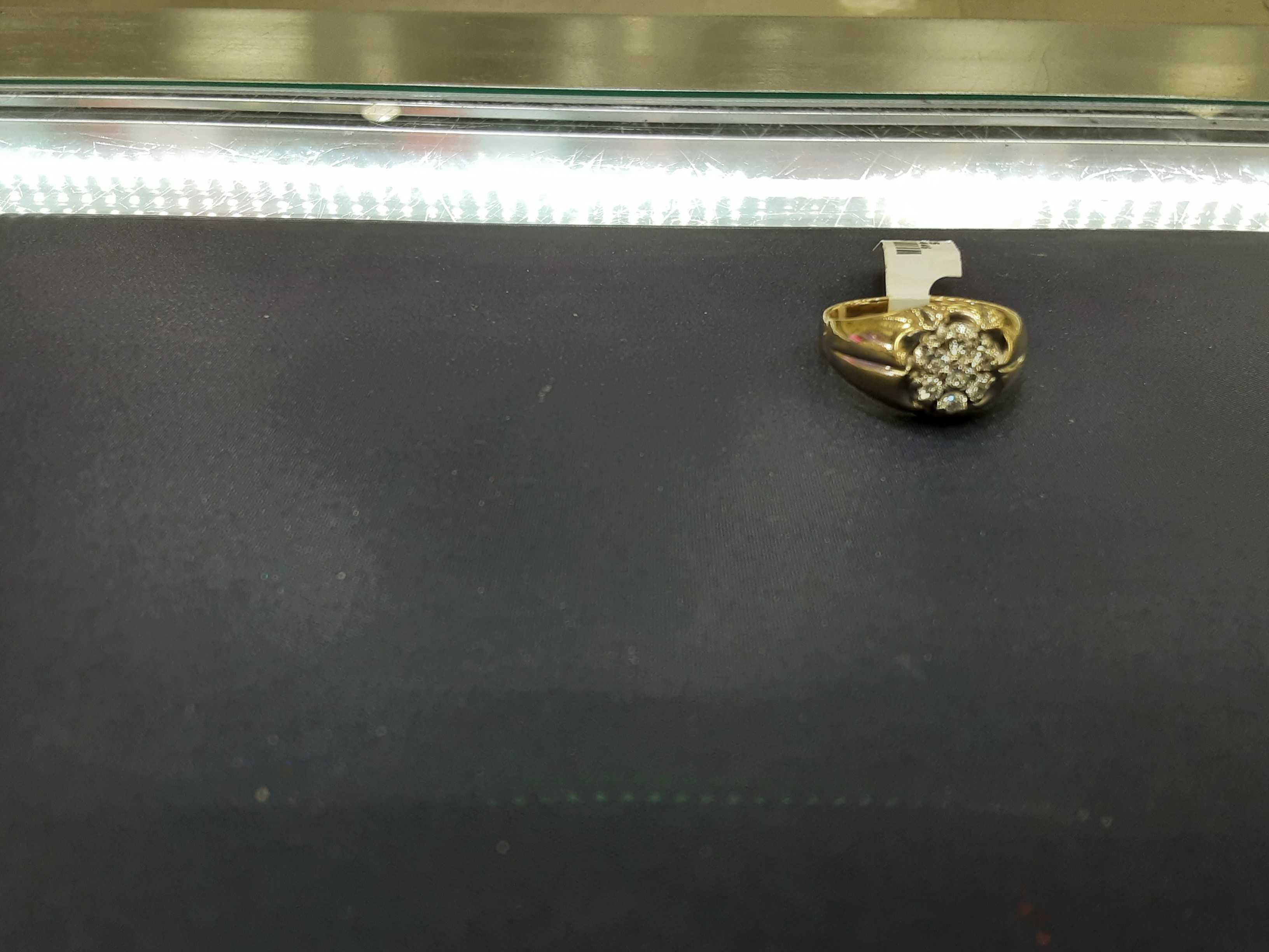 Men's Ring - Yellow Gold 14k (.585) 10 grams Size 8