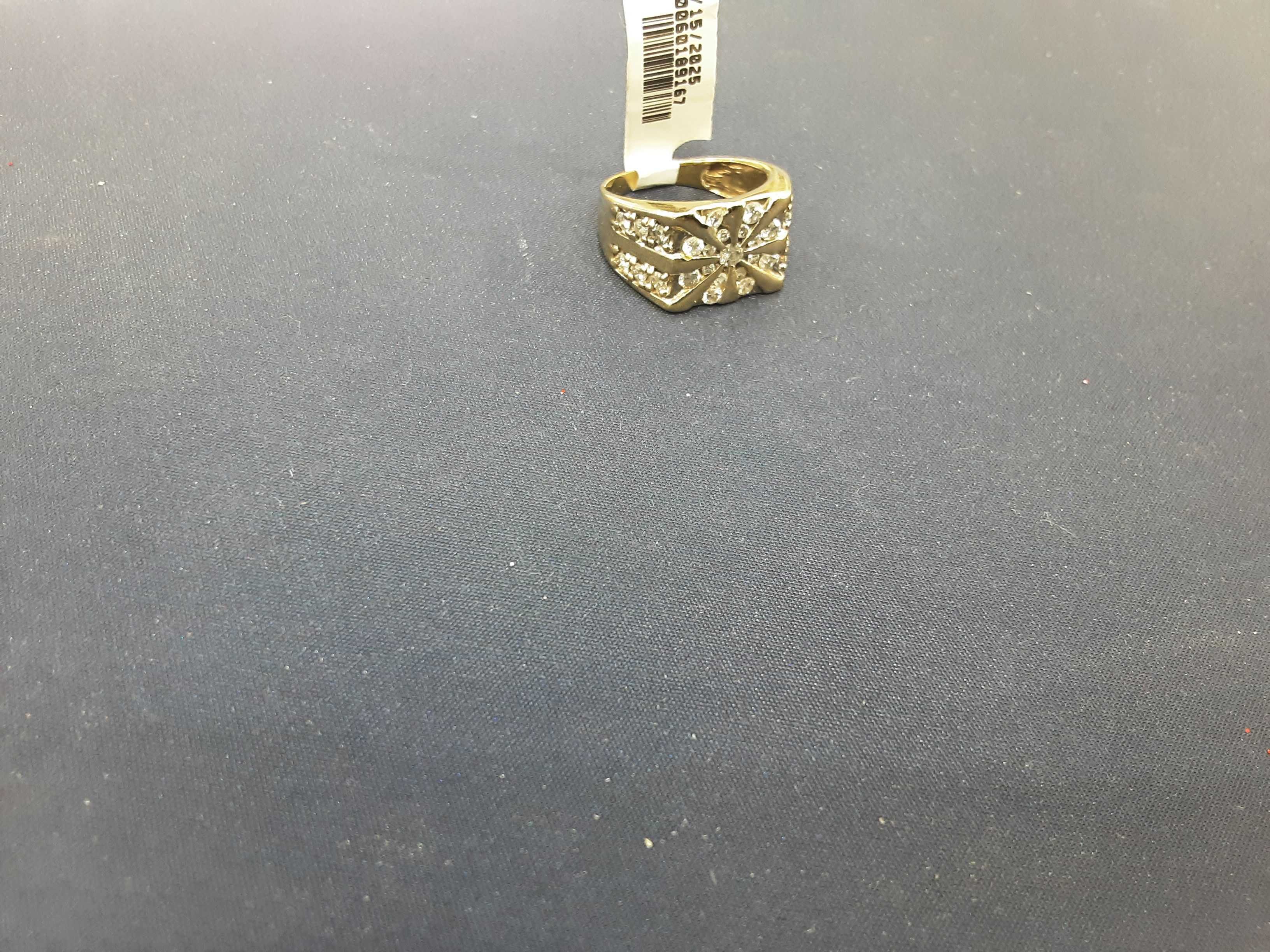 Men's Ring - Yellow Gold 14k (.585) 4.4 grams Size 20
