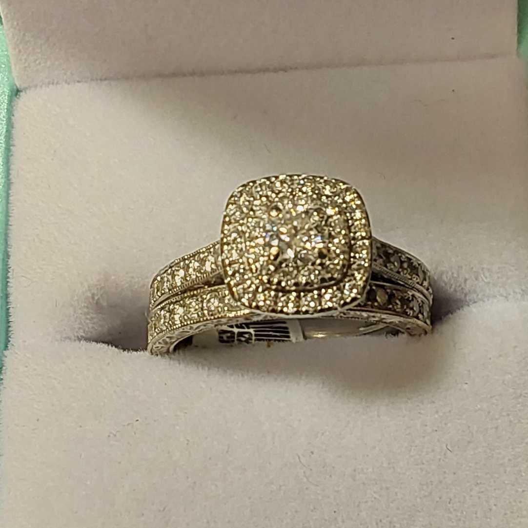 Ring - Engagement Set - White Gold 14k (.585) 8 grams Size 6.5