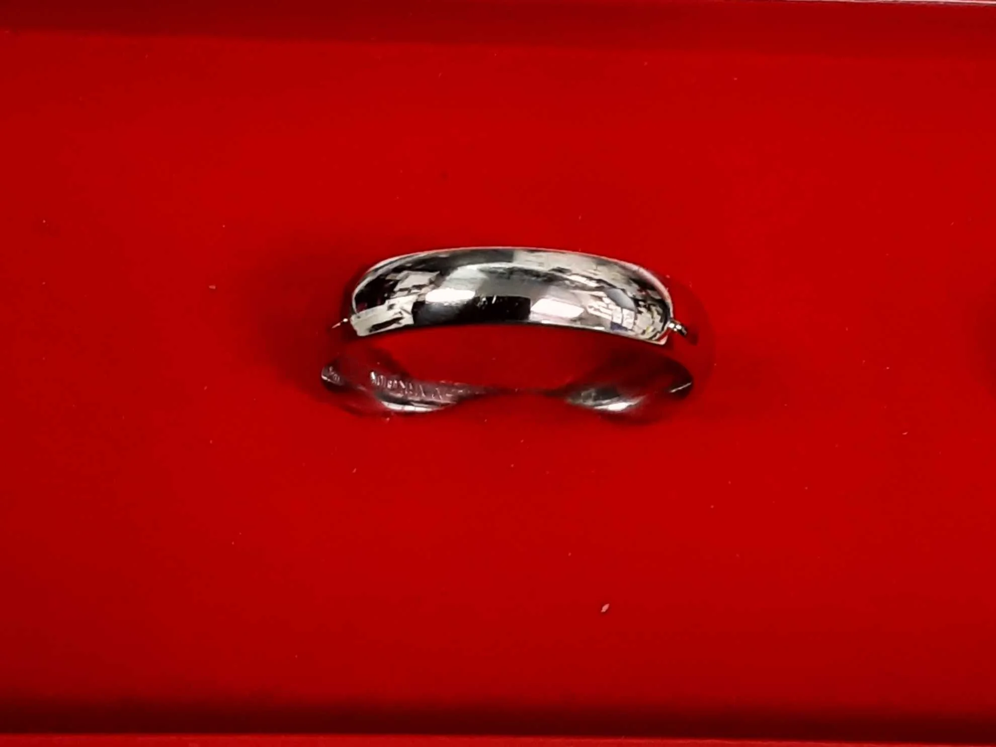 Ring - Wedding Band - White Gold 10k (.417) 6.8 grams Size 14