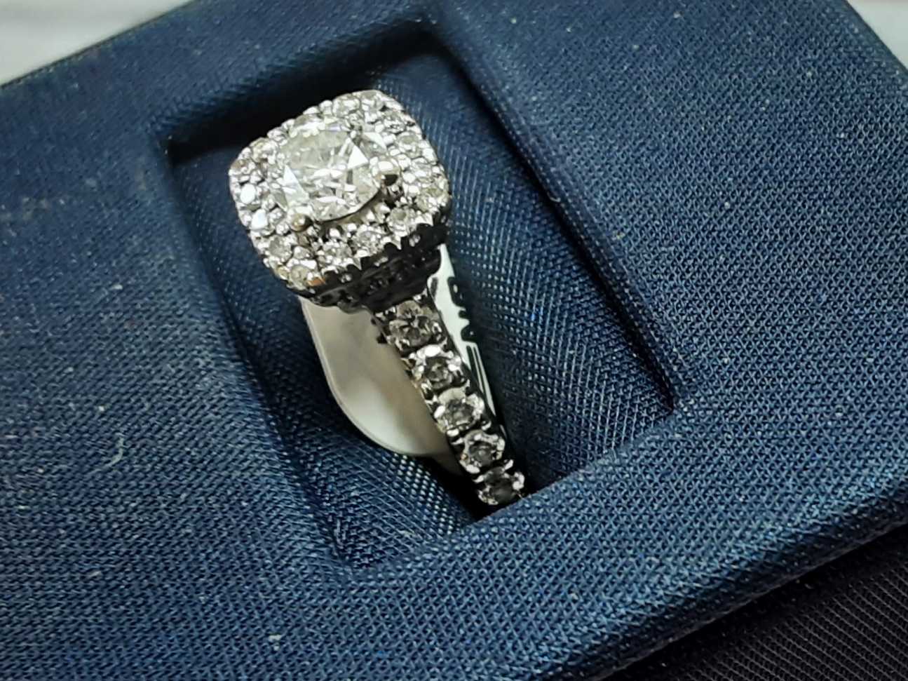 Ring - Wedding Band - Yellow Gold 14k (.585) 3.8 grams Size 20 - Image 2