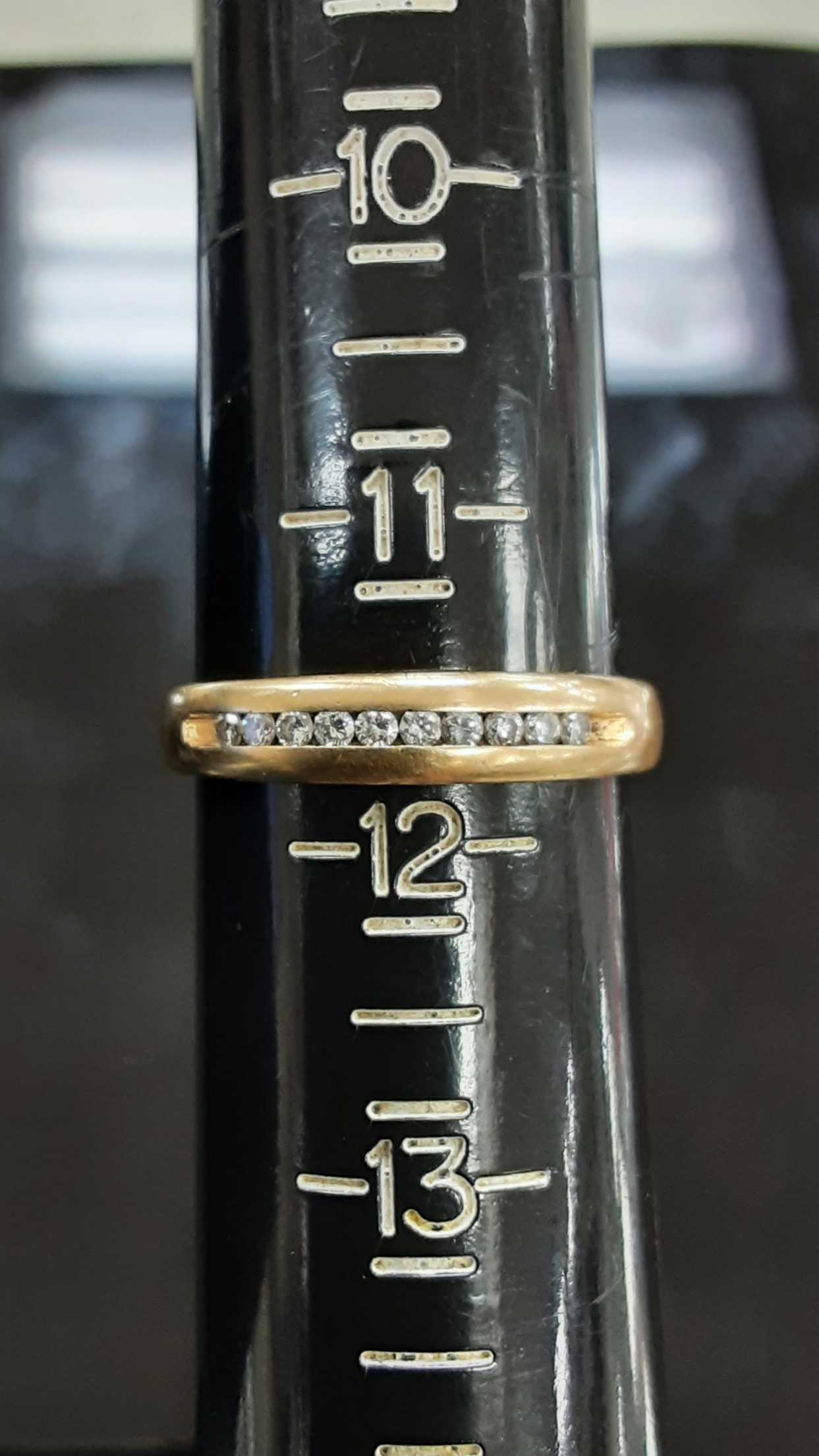 Ring - Wedding Band - Yellow Gold 14k (.585) 4.6 grams Size 8
