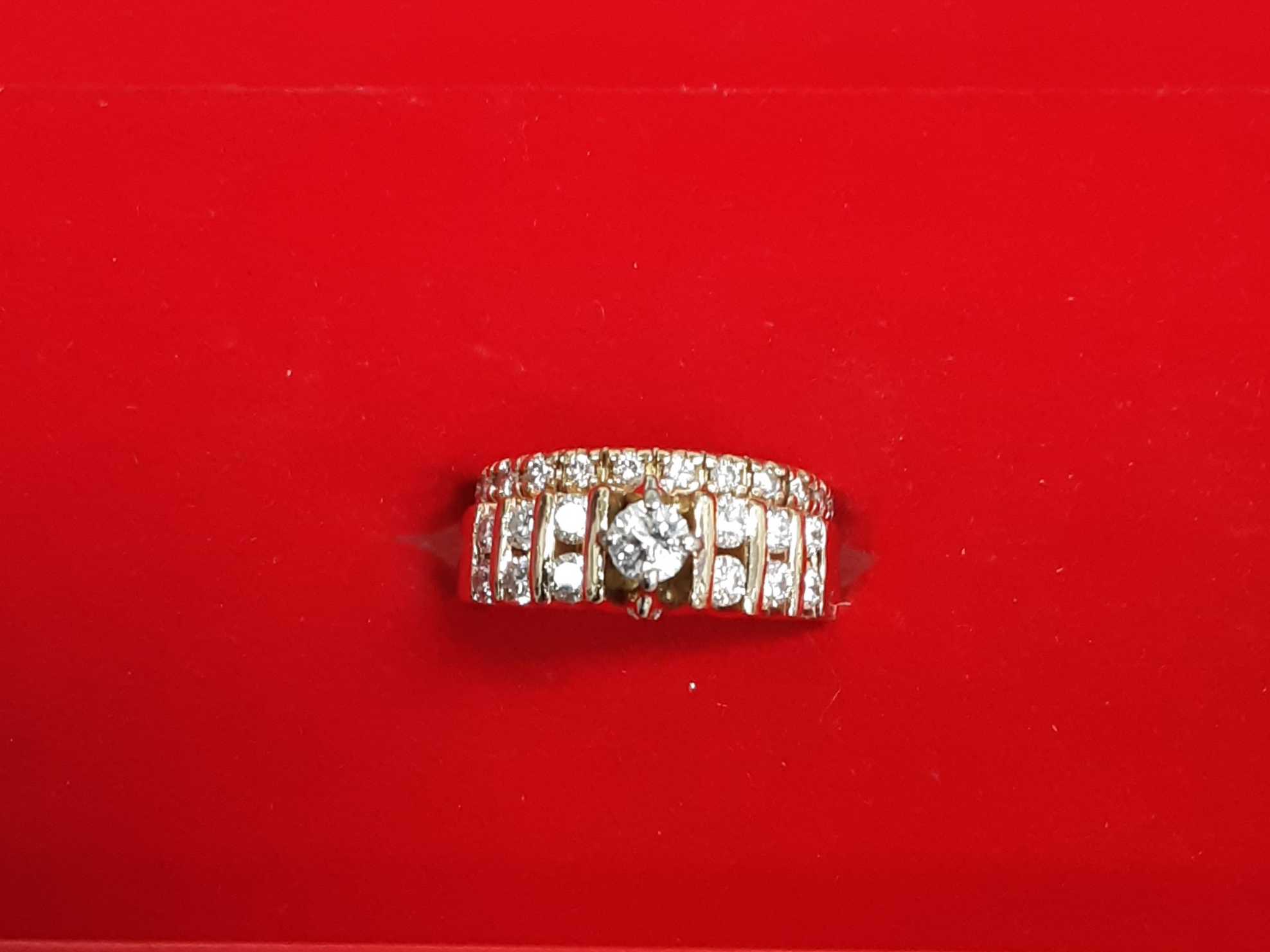 Ring - Wedding Set - Yellow Gold 14k (.585) 10.5 grams Size 6