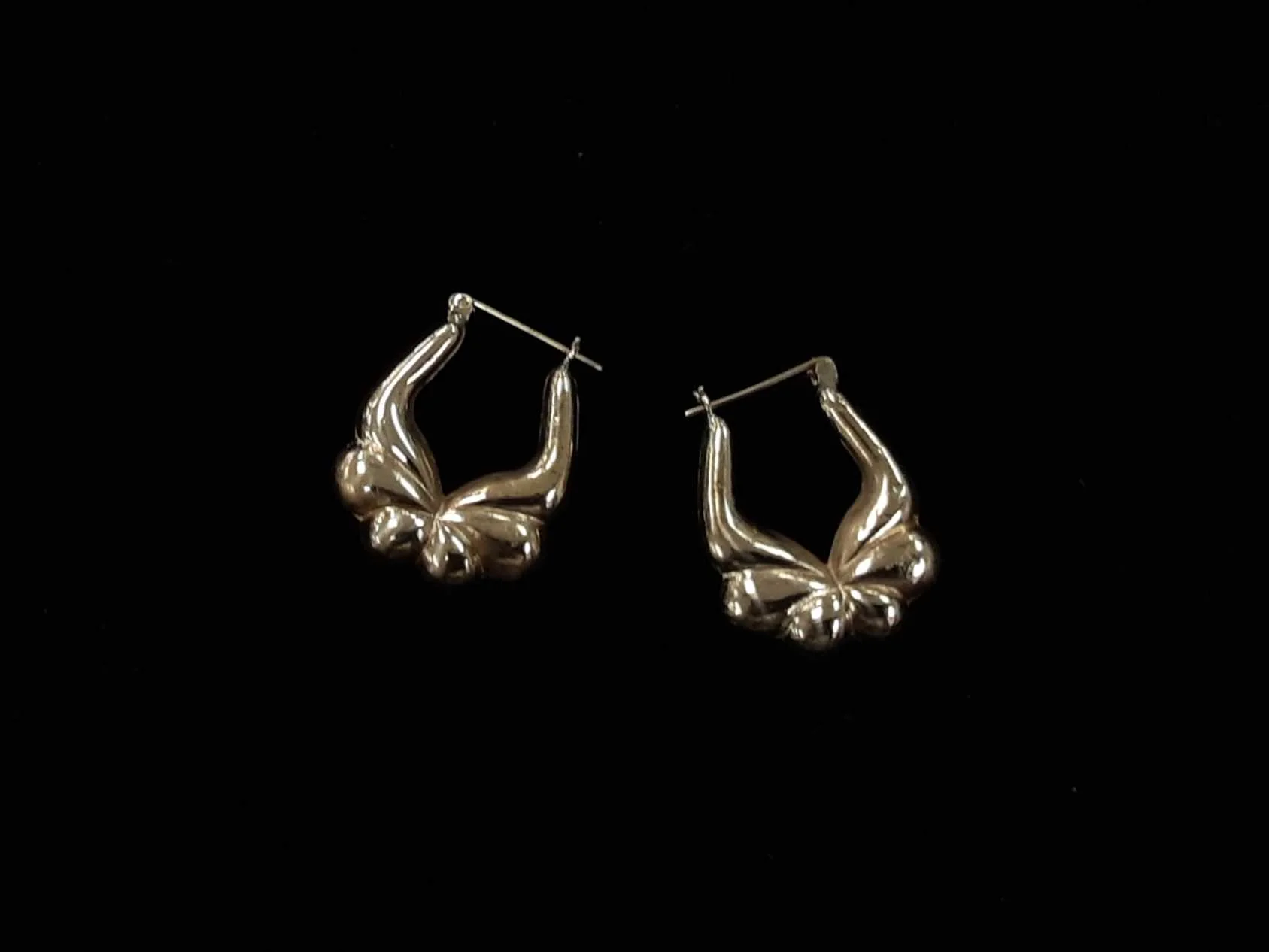 Shrimp Earrings - Yellow Gold 10k (.417) 3.3 grams