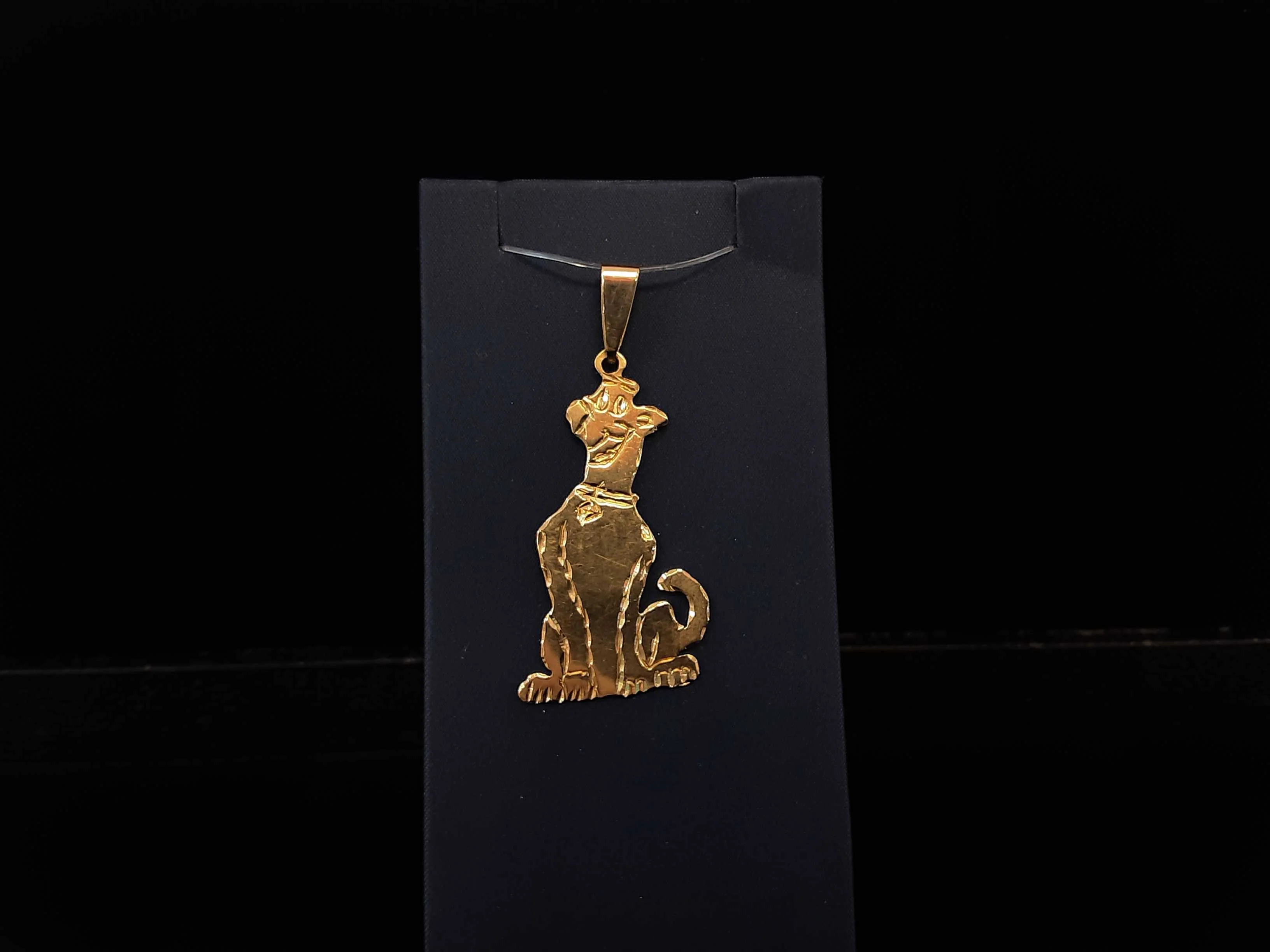 Symbol Pendant - Yellow Gold 10k (.417) 4.8 grams