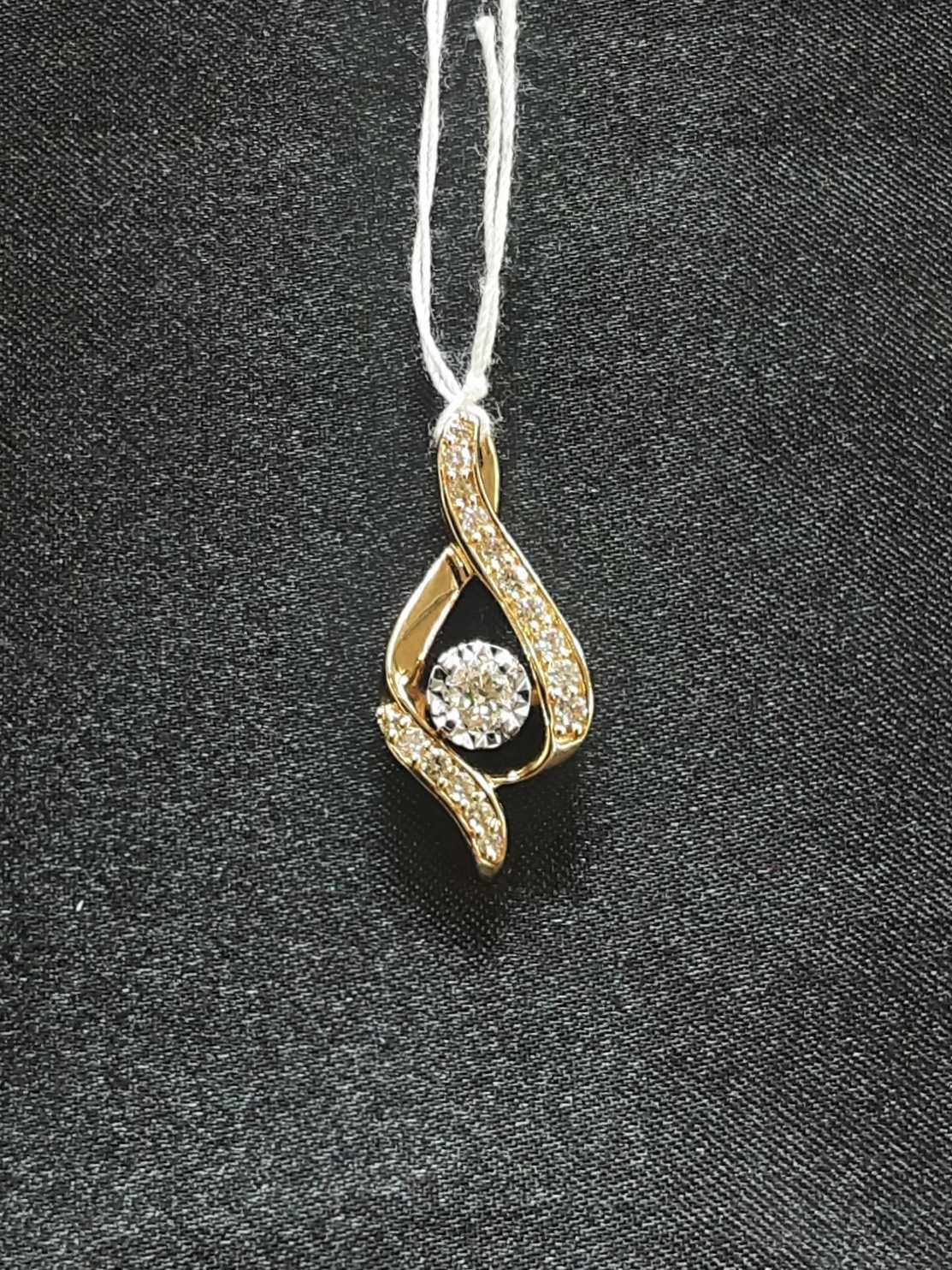 Symbol Pendant - Yellow Gold 14k (.585) 2.2 grams
