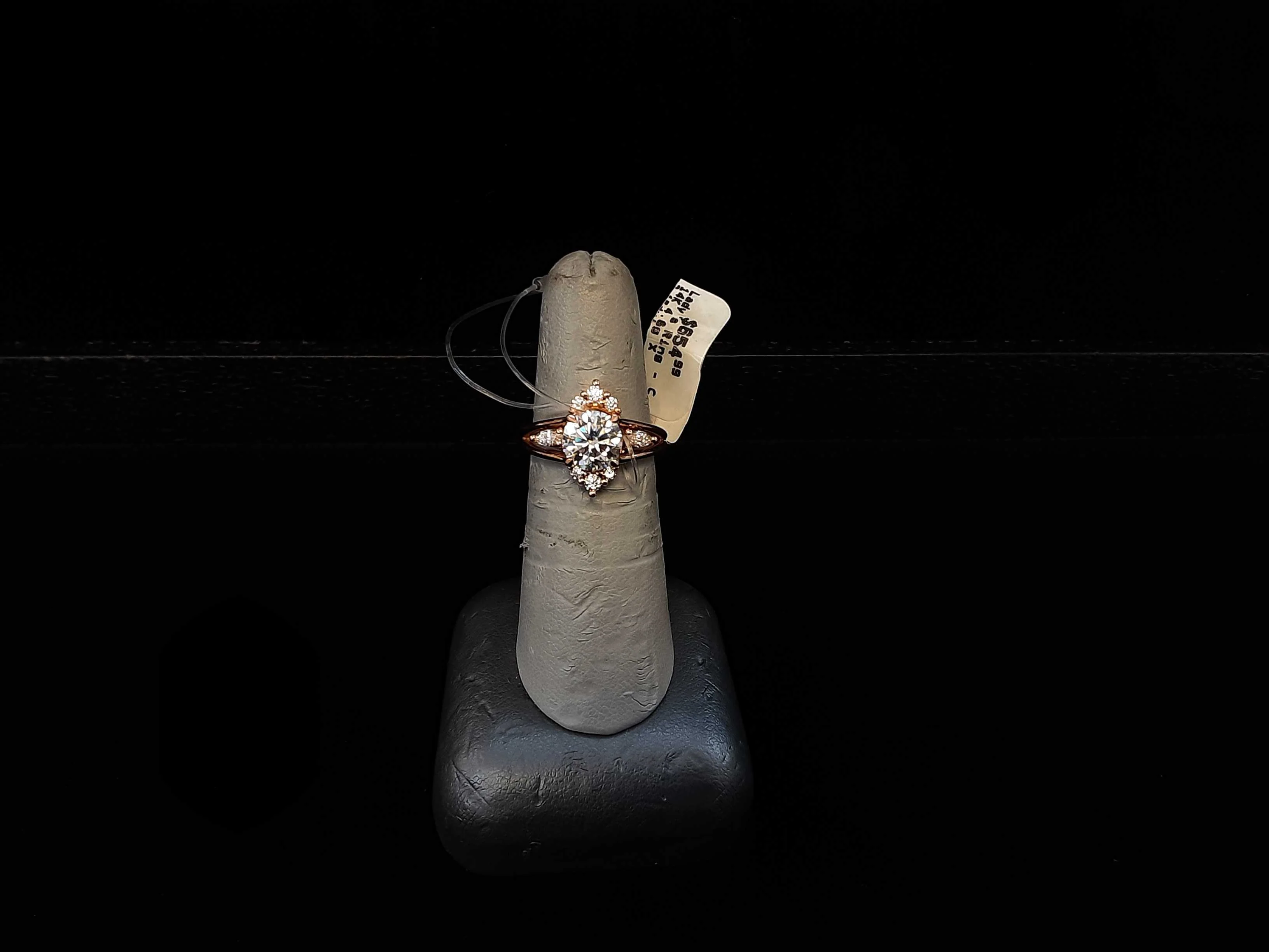 Women's Ring - Rose Gold 14k (.585) 4.6 grams Size 7