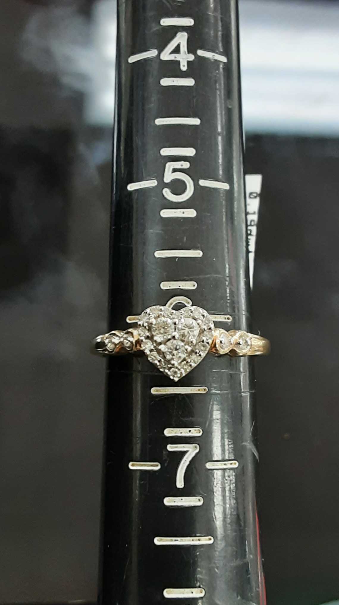 Women's Ring - Yellow Gold 10k (.417) 2.5 grams Size 7