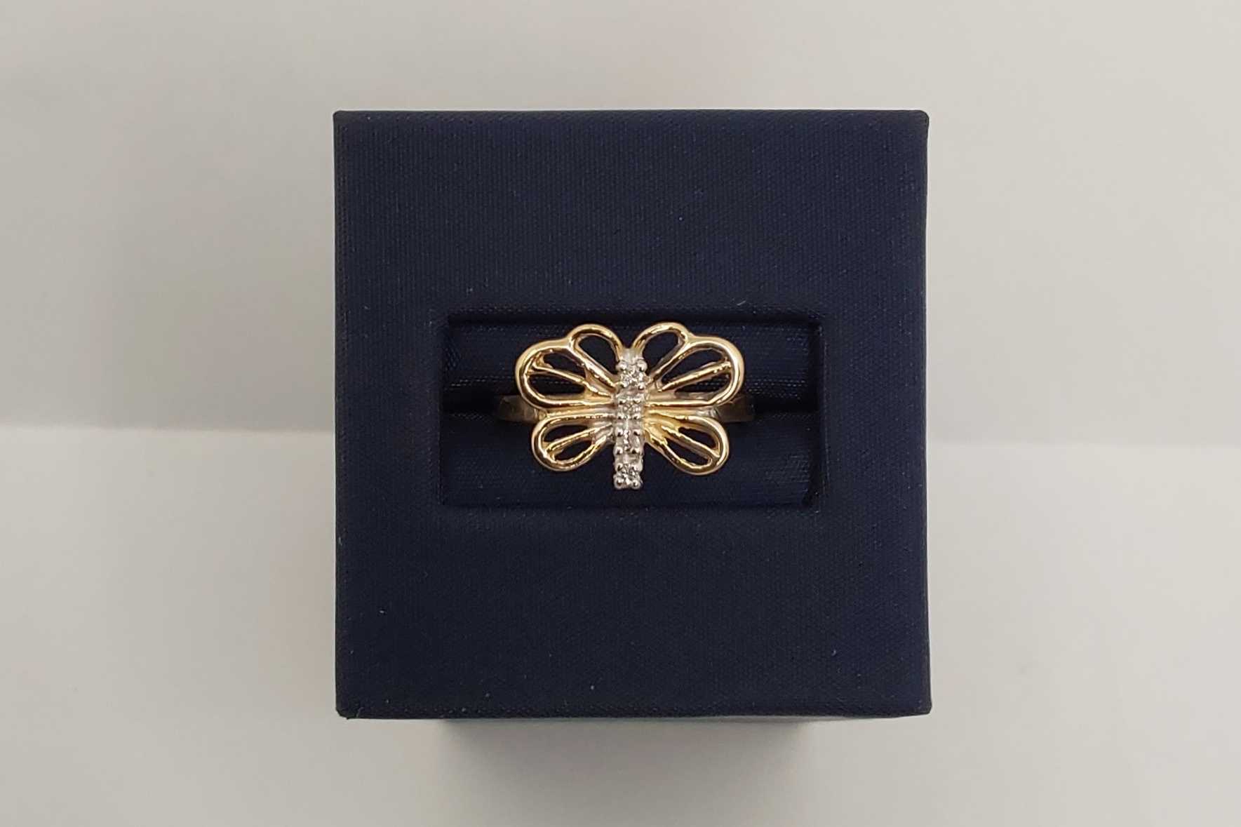 Women's Ring - Yellow Gold 10k (.417) 3.3 grams Size 8