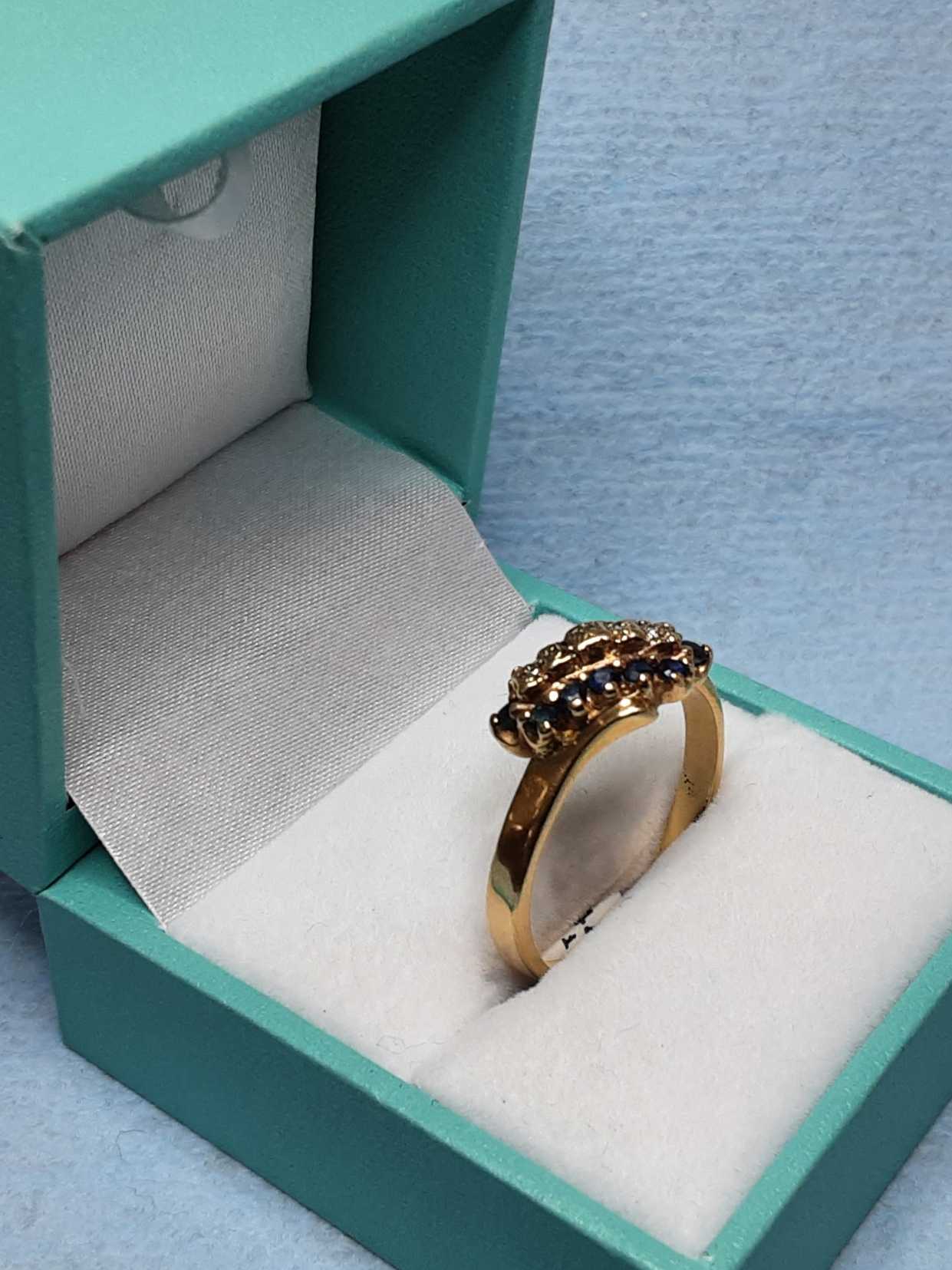 Women's Ring - Yellow Gold 10k (.417) 4 grams Size 10.5 - Image 2
