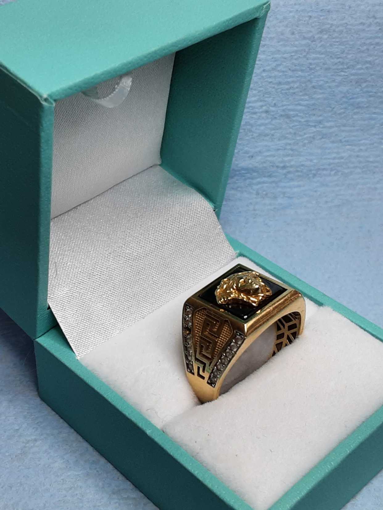 Women's Ring - Yellow Gold 10k (.417) 6.4 grams Size 8 - Image 2