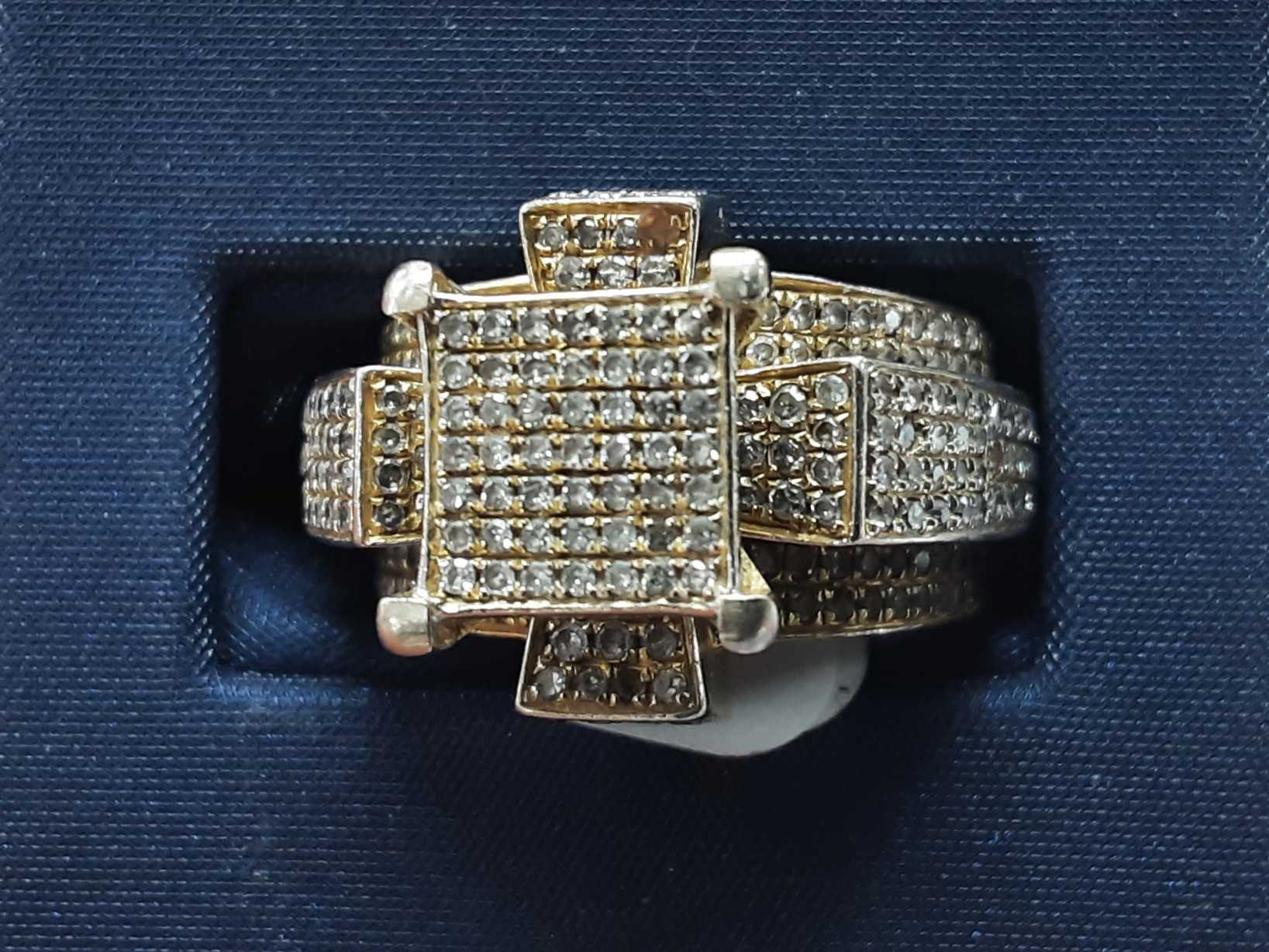 Women's Ring - Yellow Gold 10k (.417) 7.6 grams Size 9.5