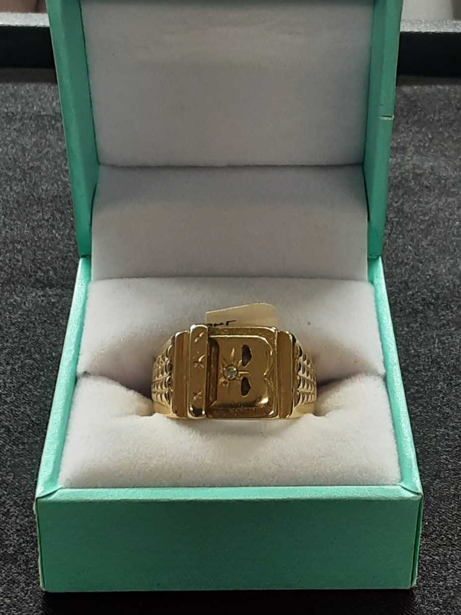 Women's Ring - Yellow Gold 10k (.417) 7.9 grams Size 10