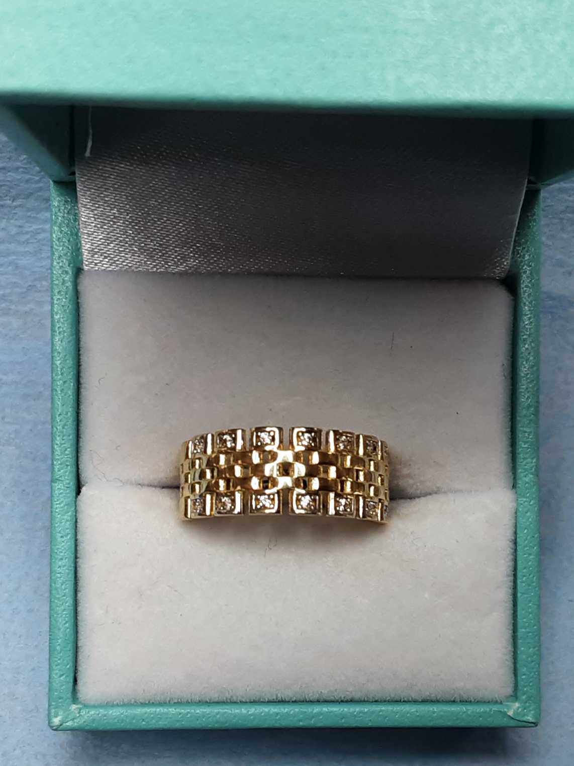 Women's Ring - Yellow Gold 14k (.585) 2.4 grams Size 7.5 - Image 2