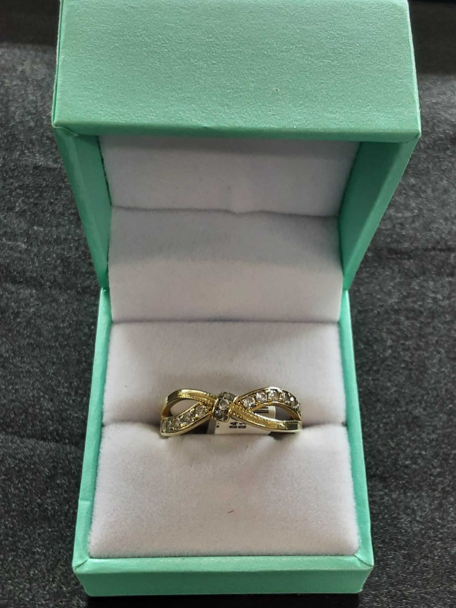 Women's Ring - Yellow Gold 14k (.585) 2.8 grams Size 10.5