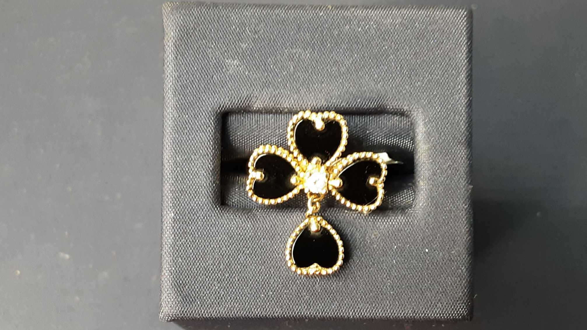 Women's Ring - Yellow Gold 14k (.585) 3.3 grams Size 7
