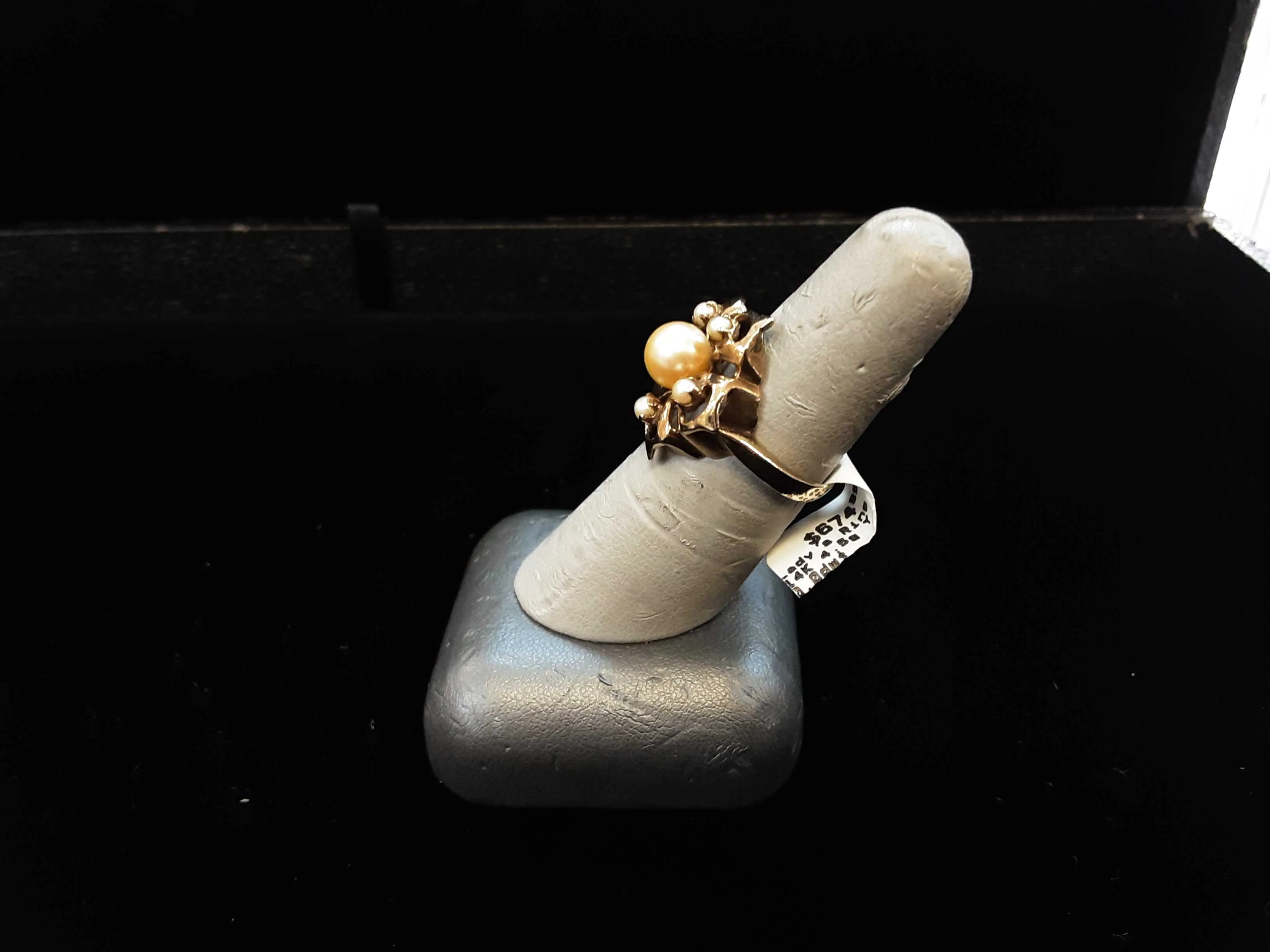 Women's Ring - Yellow Gold 14k (.585) 4.5 grams Size 8 - Image 3