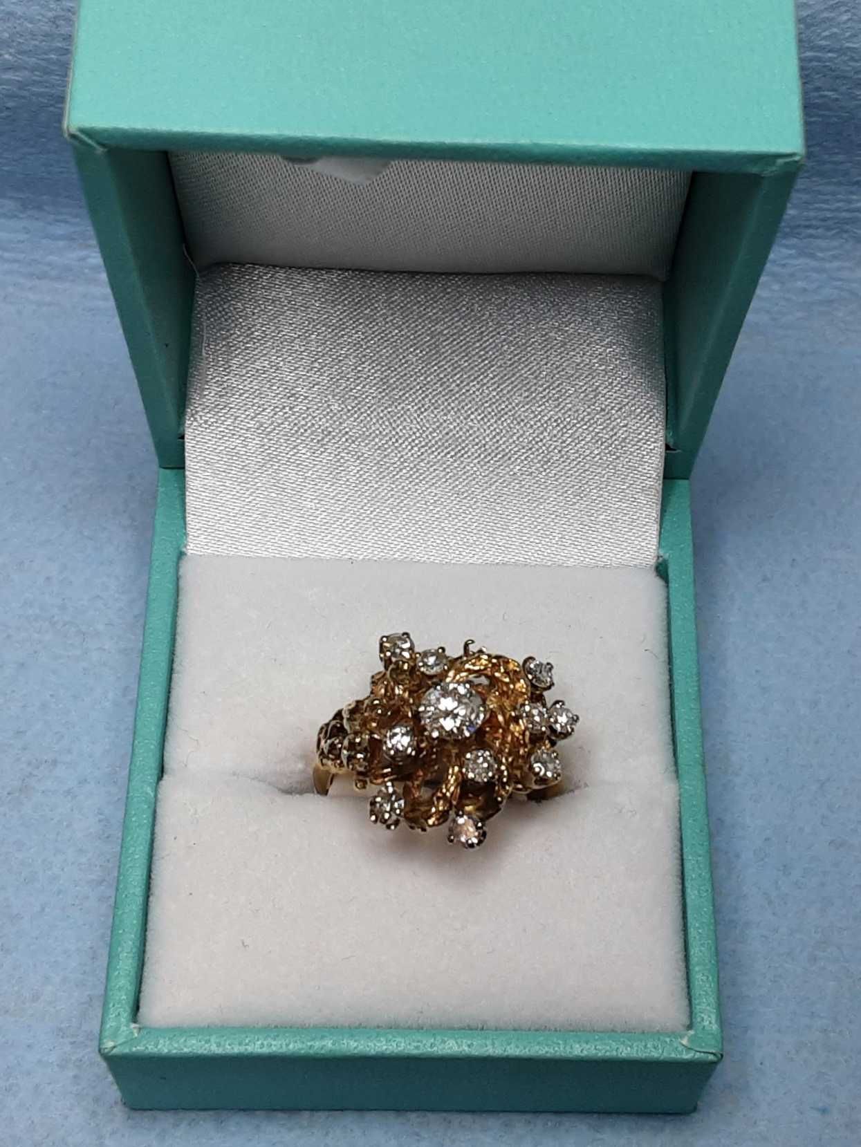 Women's Ring - Yellow Gold 14k (.585) 5.8 grams Size 8 - Image 2