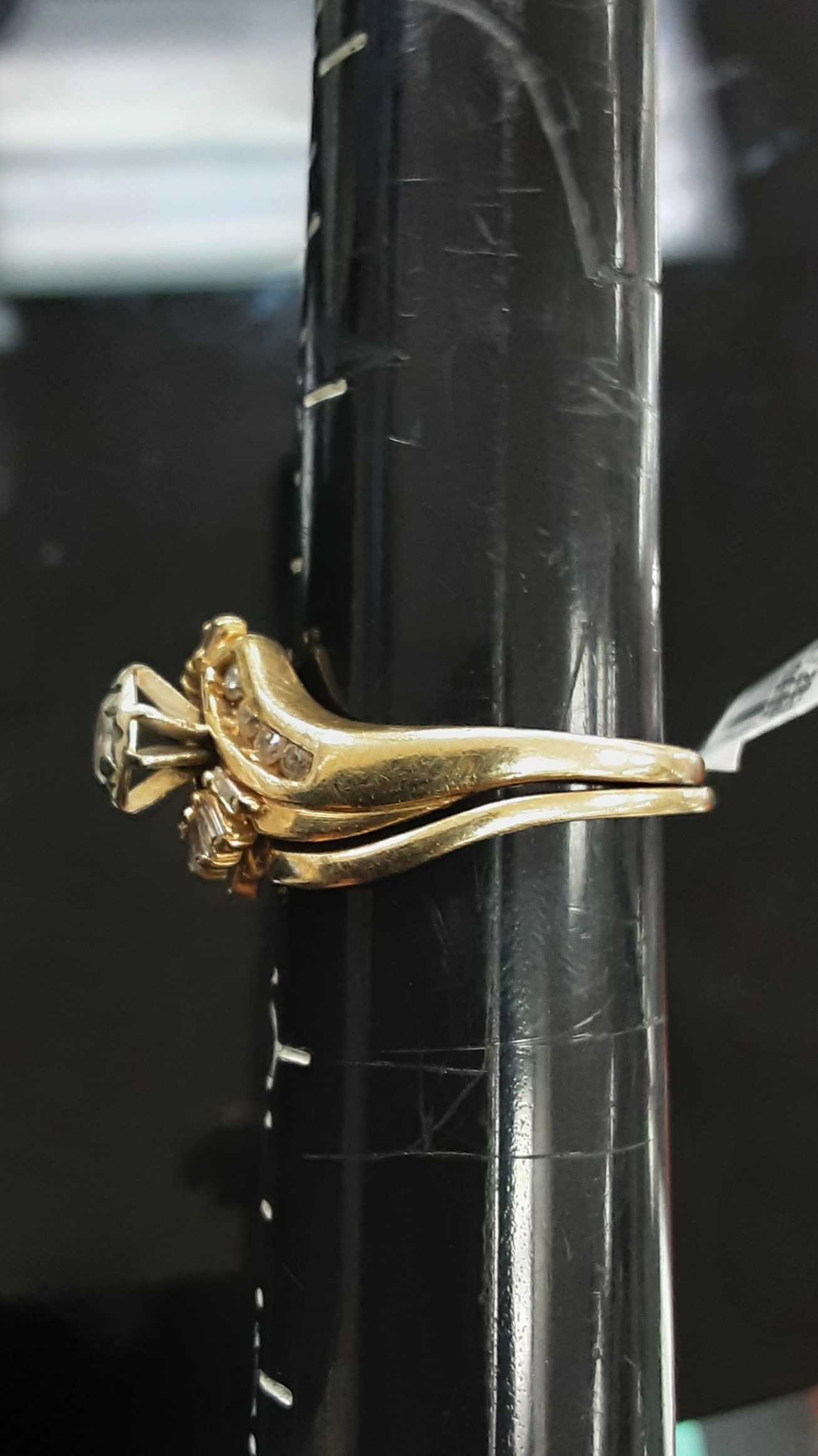 Women's Ring - Yellow Gold 14k (.585) 6 grams Size 10 - Image 2