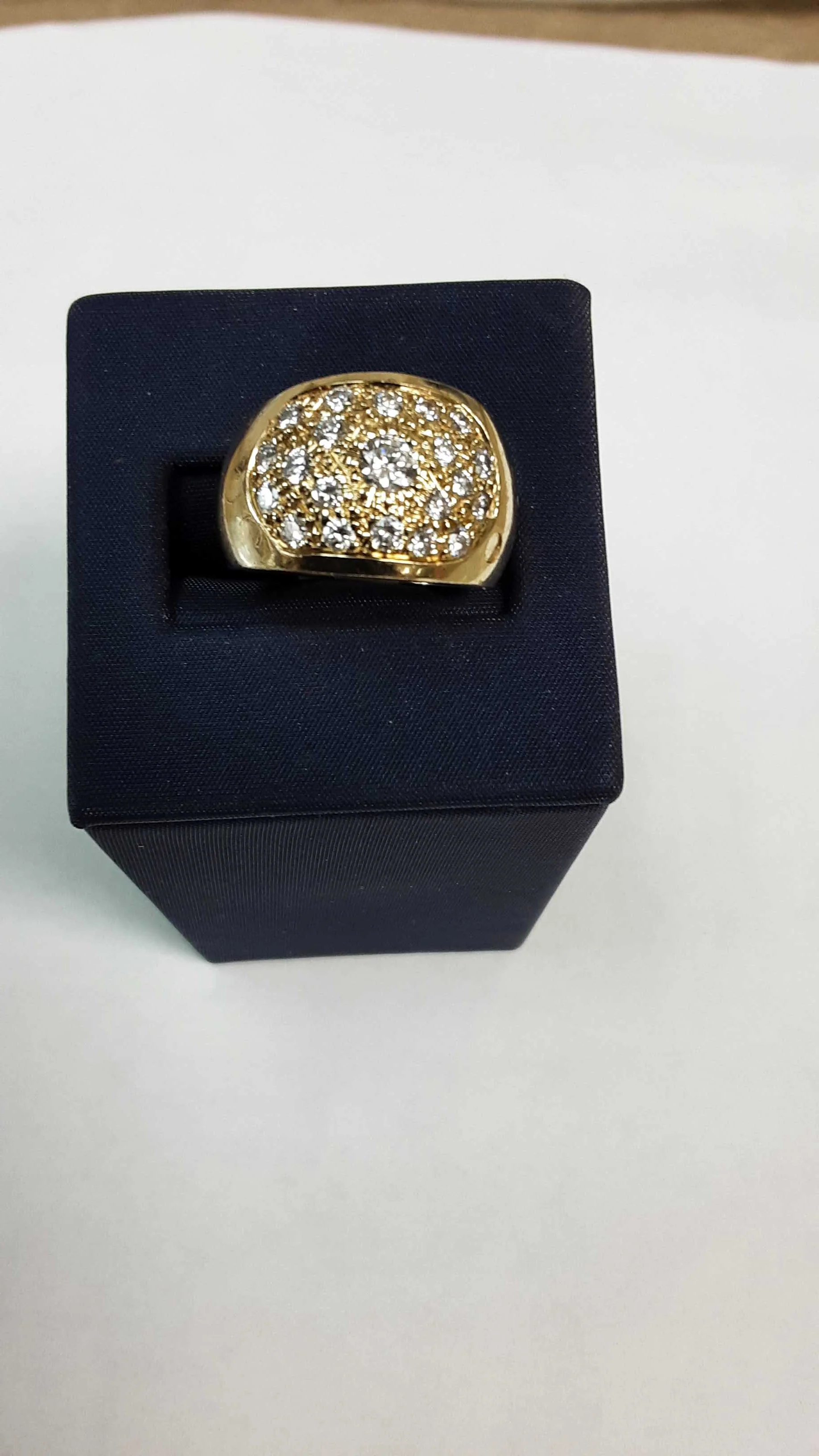 Women's Ring - Yellow Gold 14k (.585) 8.8 grams Size 5